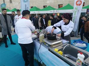 Öğrencilerimiz Niğde Elma Festivali Yemek Yarışmasından Derecelerle Döndü
